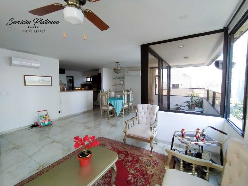 Duplex de 3 habitaciones en Bocagrande - Residencial