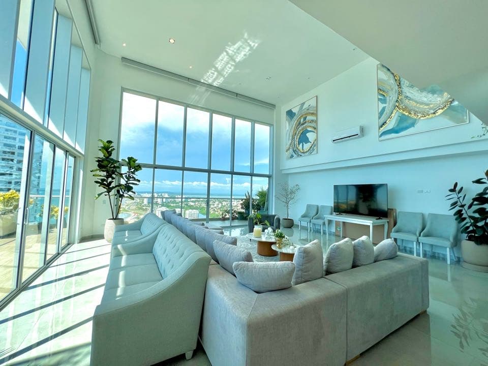 APARTAMENTO EN VENTA EN MARBELLA USO MIXTO