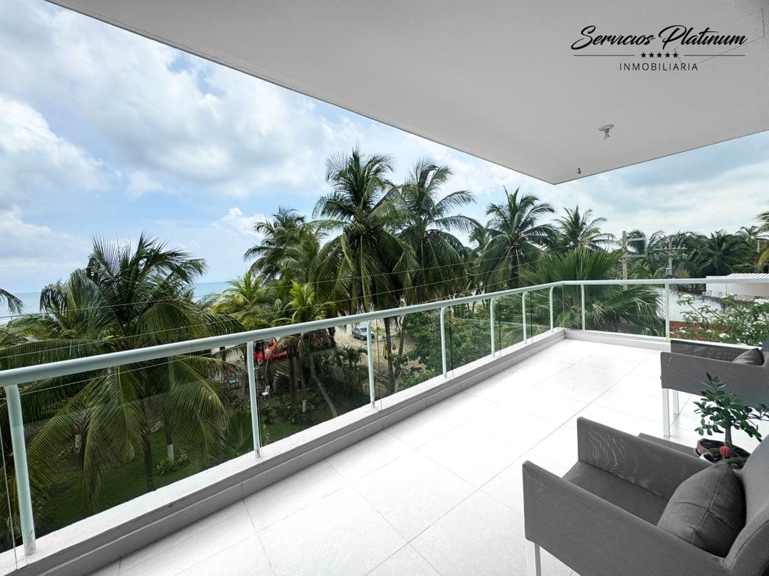 Apartamento de tres cuartos con vista al mar en el sector de los Morro