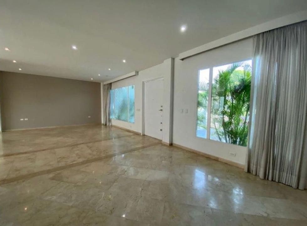Venta de Exclusiva Casa en Castillogrande! — foto 2