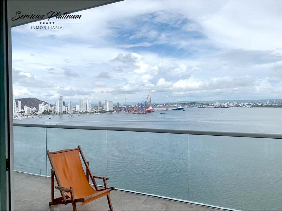 Apartamento con Vista Directa a la Bahía 3 Habitaciones — foto 2