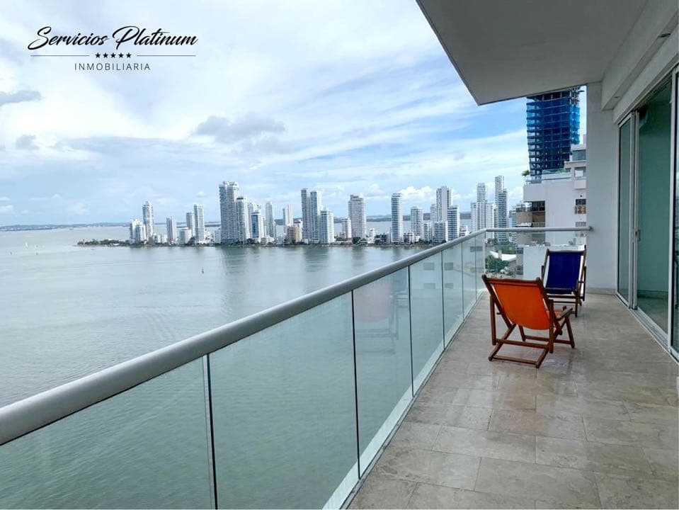 Apartamento con Vista Directa a la Bahía 3 Habitaciones — foto 3
