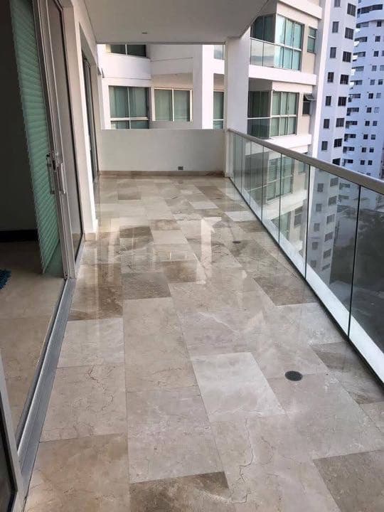 Venta de Apartamento con Vista a la Bahía — foto 2