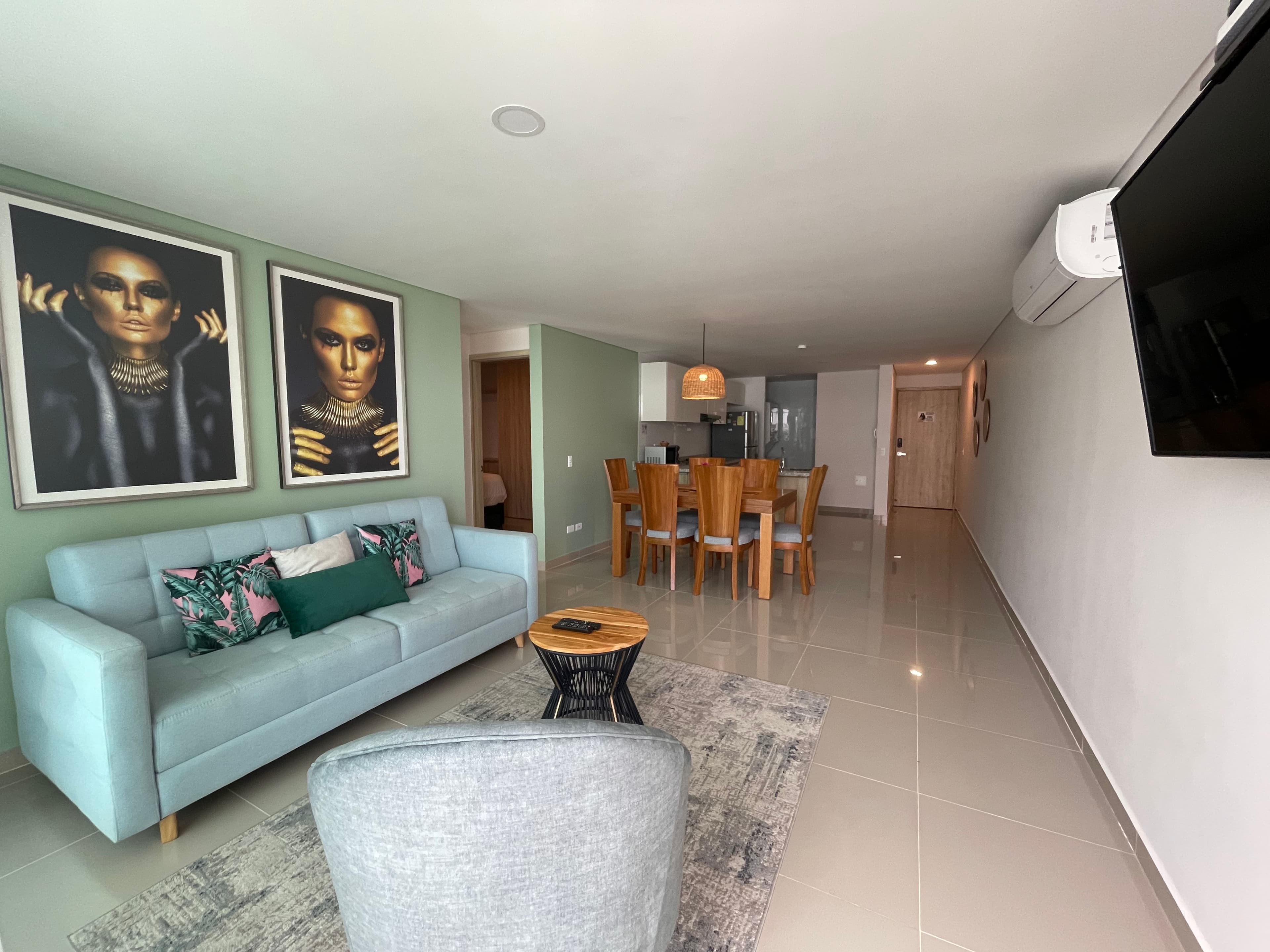 Apartamento de Dos Cuartos Amoblado Uso Mixto Permite Renta Corta — foto 2