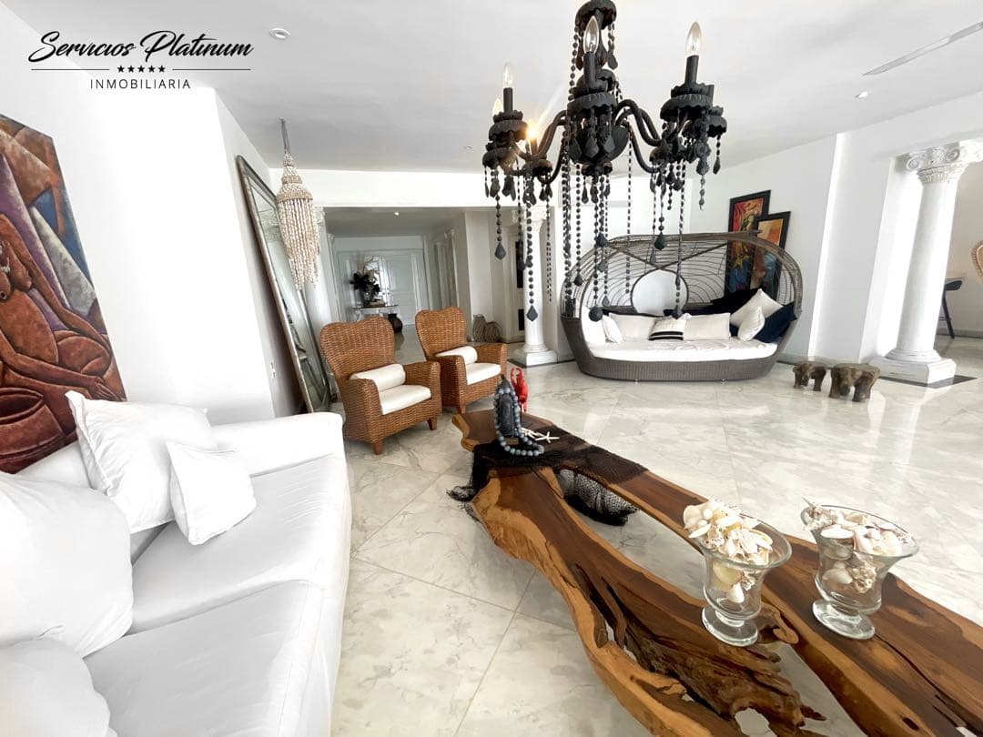 Apartamento con Vista Directa a la Bahía y Cuatro Cuartos con Baño — foto 3