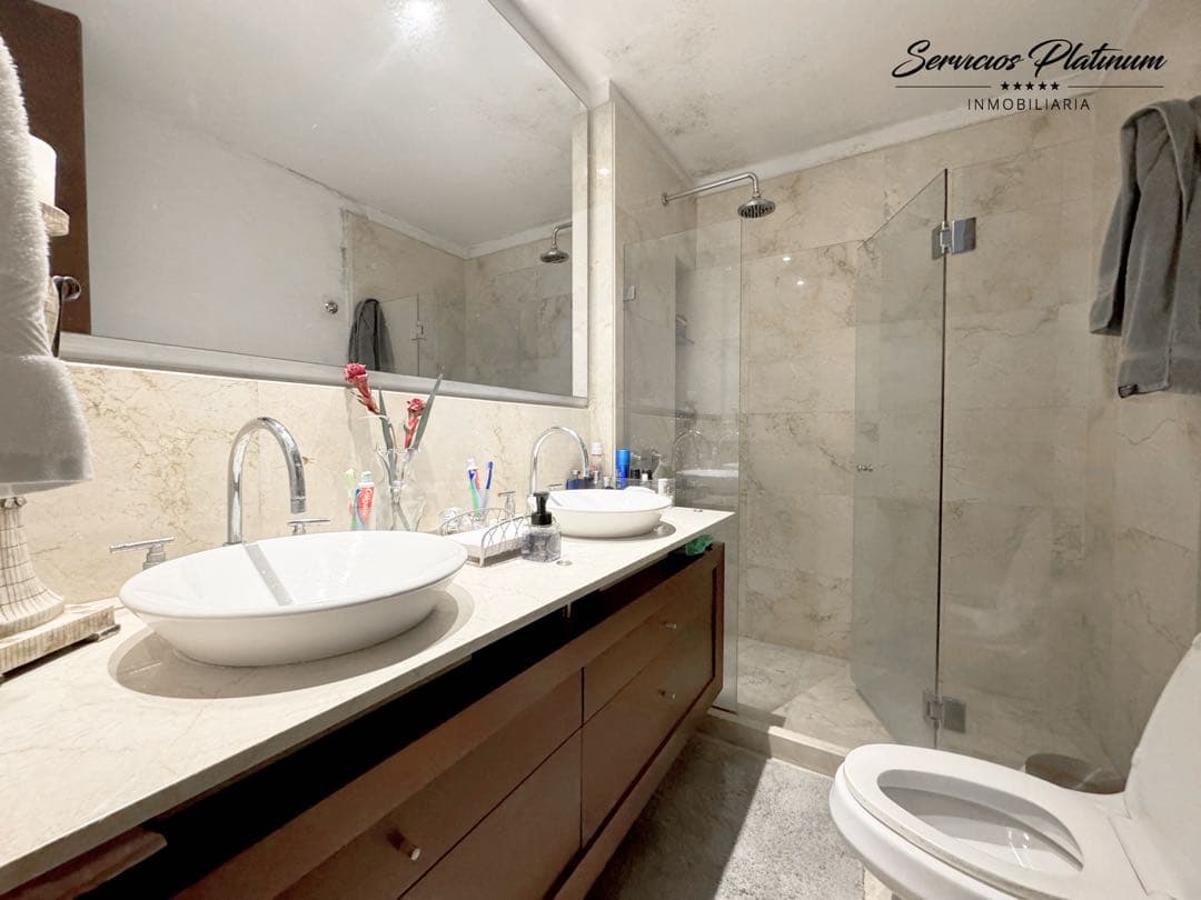 Apartamento de 2 Habitaciones con Vista Directa a la Bahía — foto 5