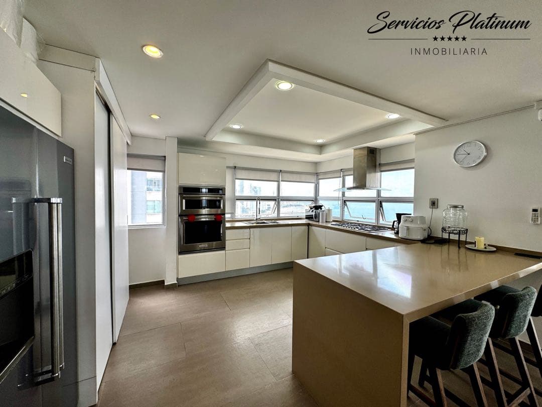 PH con Vista Directa al Mar en Bocagrande Amoblado — foto 4