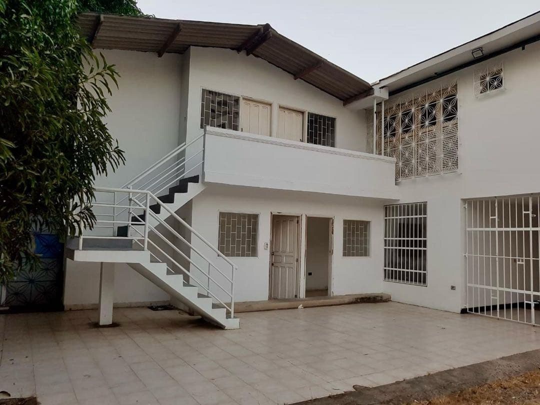 En Venta Casa Lote en Manga — foto 2