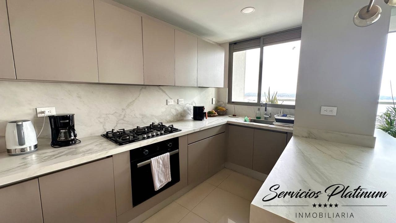 En Venta Apartamento de Tres Cuartos con Vista al Mar Castillogrande — foto 5