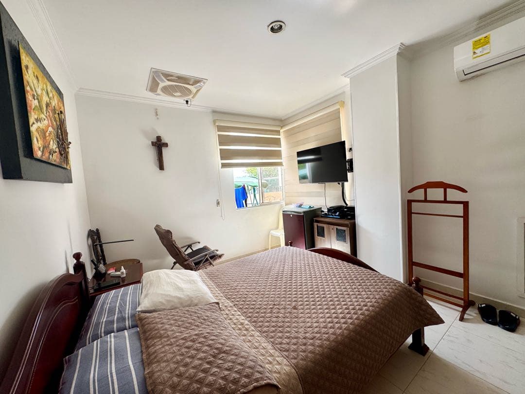 En Venta Apartamento de Tres Cuartos en Castillogrande — foto 4